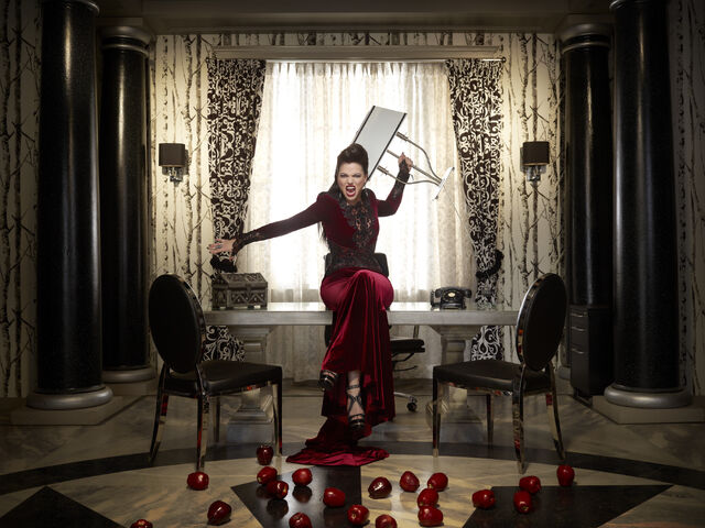 File:2PromoQueen16.jpg