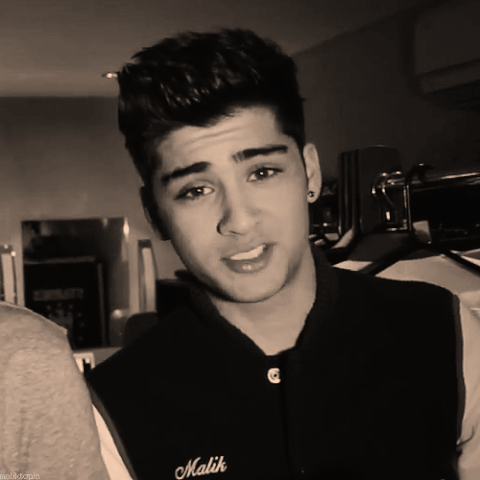 File:- -zayn-malik-31496984-500-500.gif
