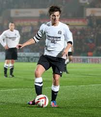 File:Louis hot football.jpg