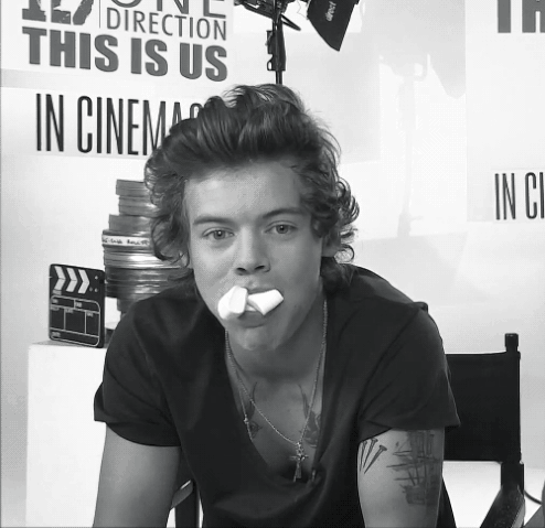 File:Tumblr mry5fha4r31s6pq7oo1 500.gif