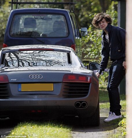 File:Harry-styles-car1.jpg
