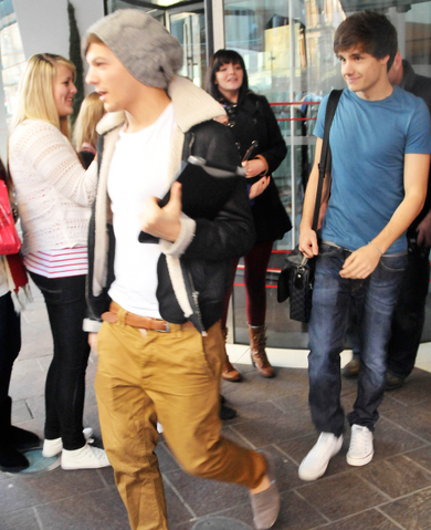 File:Louisliamglasgow.png