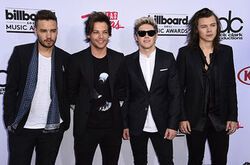 One-direction-bbmas-red-carpet-2015-billboard-650.jpg