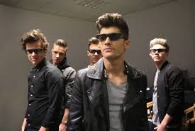 File:1D 3D THIS ISUS.jpg