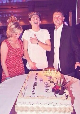 File:Niall B'day.jpg