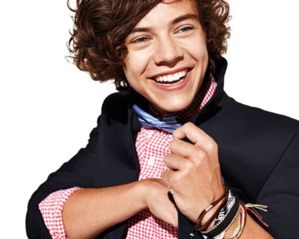 Datei:-Harry-Styles-one-direction-29445868-1280-1024.jpg