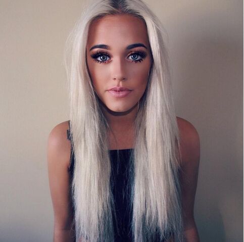 File:Lottie-tomlinson.jpg