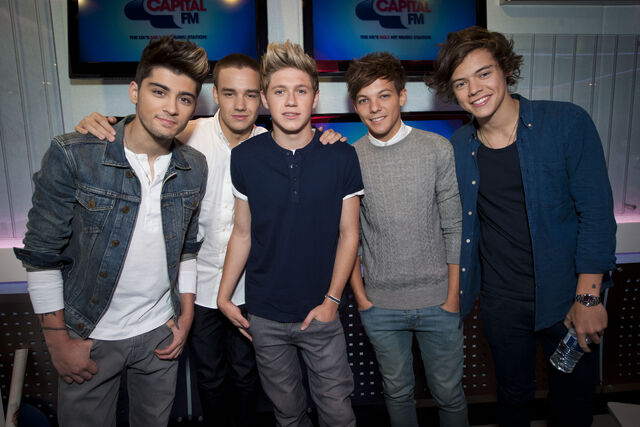 File:Youloveit ru one direction36.jpg