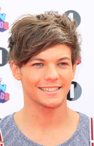 File:Louis tomlinson!.jpg