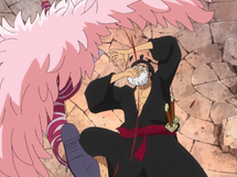 Doflamingo Attacks Kin'emon