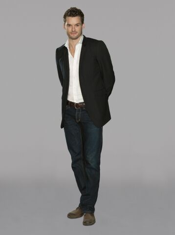File:Julianseason7-2.jpg