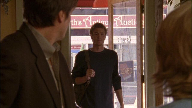 File:109ldebdancafe.jpg