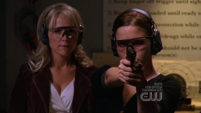 File:602 b practises using a gun.jpg