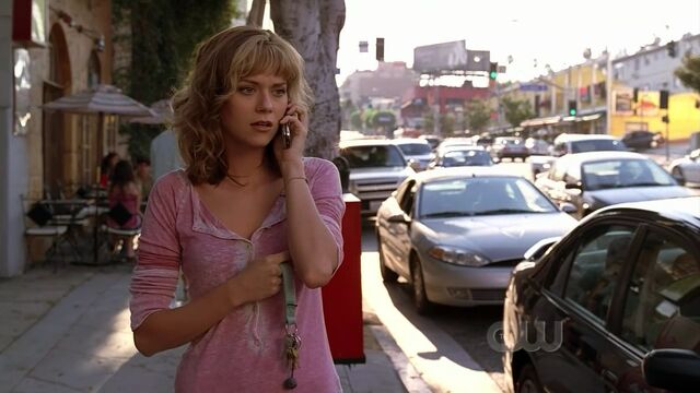 File:502peytonflashback.jpg
