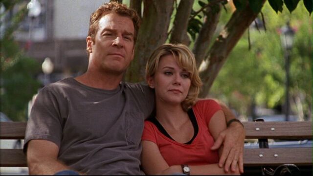 File:Larry&Peyton.jpg