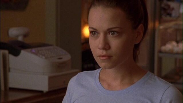 File:104 shocked haley.jpg