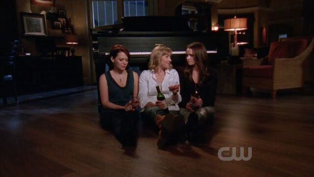 File:716motherdaughters.jpg