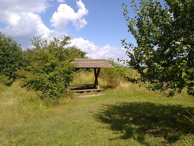 Datei:Bild 17 Lübars Hütte.jpg