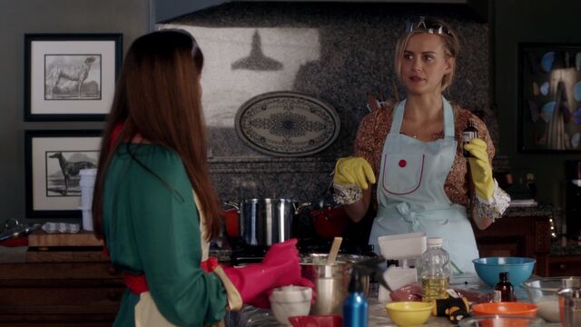 File:S1E2-64.jpg