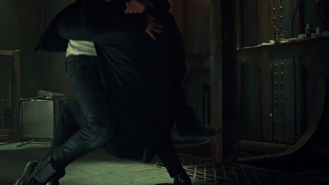 File:OrphanBlackS01E092234.jpg