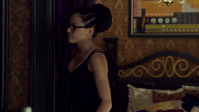 File:OrphanBlackS01E07-1196.jpg