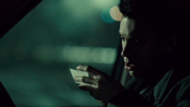 File:OrphanBlackS01E07-2329.jpg