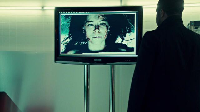 File:OrphanBlackS01E08-1496.jpg