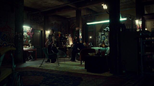 File:OrphanBlackS01E07-2427.jpg