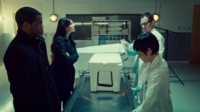 File:OrphanBlackS01E07-1549.jpg