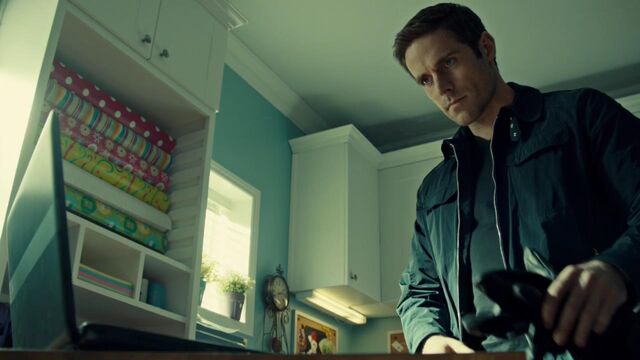 File:OrphanBlackS01E06-1892.jpg