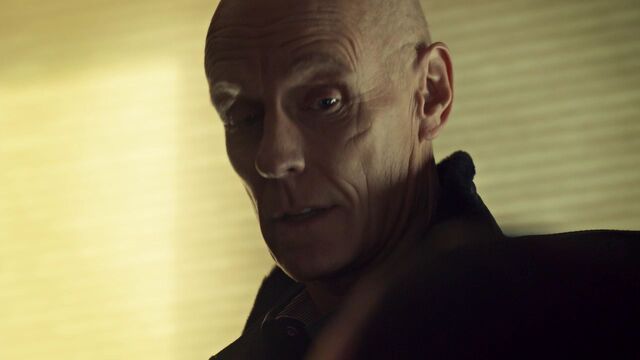 File:OrphanBlackS01E10 0504.jpg