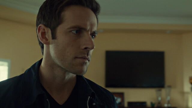File:OrphanBlackS01E06-1820.jpg