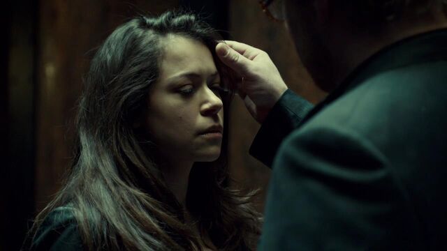 File:OrphanBlackS01E07-2118.jpg