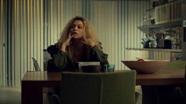 File:OrphanBlackS01E07-1875.jpg