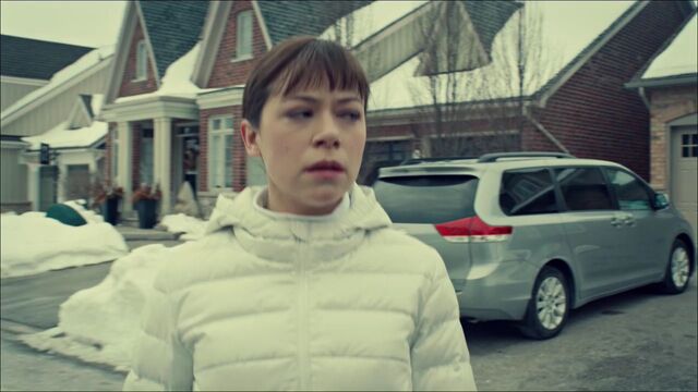 File:OrphanBlackS01E10 1333.jpg