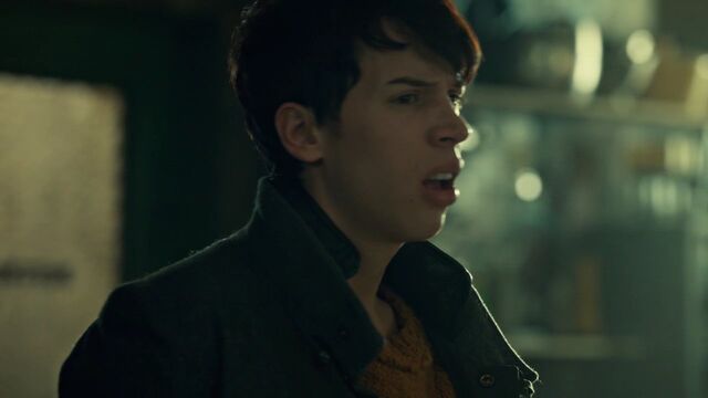 File:OrphanBlackS01E090585.jpg