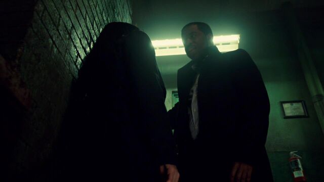 File:OrphanBlackS01E08-2213.jpg