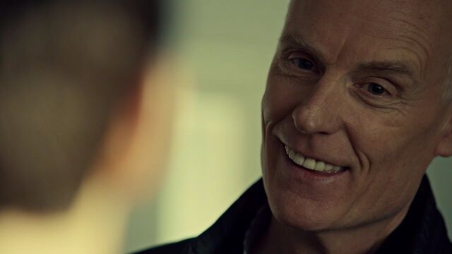 File:OrphanBlackS01E090534.jpg