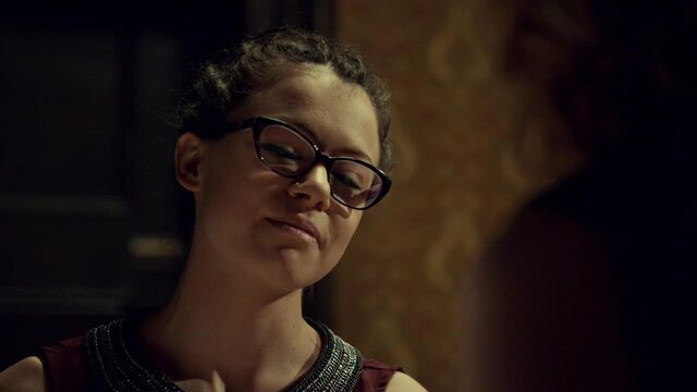 File:OrphanBlackS01E07-2469.jpg