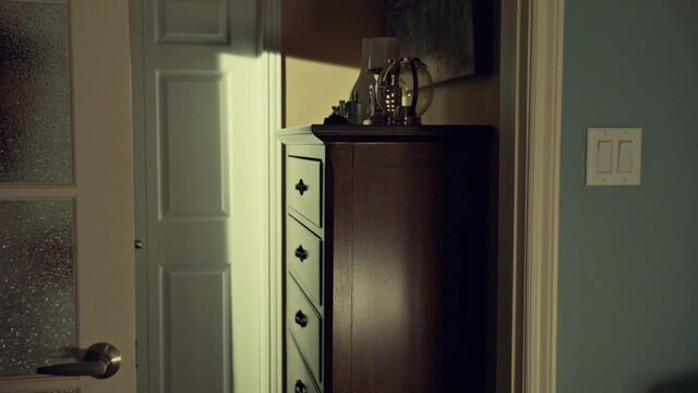 File:OrphanBlackS01E06-2323.jpg