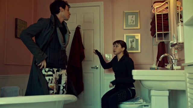 File:OrphanBlackS01E091531.jpg