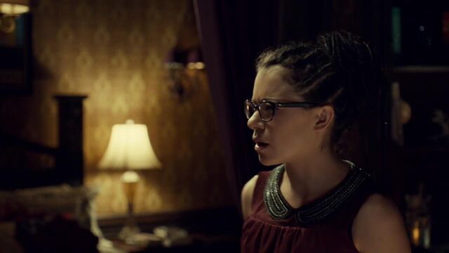 File:OrphanBlackS01E07-2494.jpg