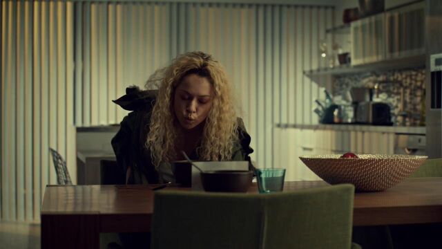 File:OrphanBlackS01E07-1882.jpg