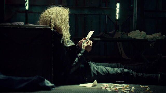 File:OrphanBlackS01E08-0667.jpg