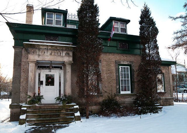File:Mitchell House 2.jpg