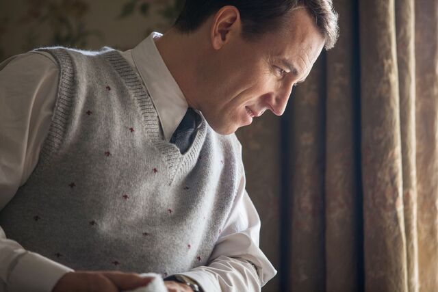 File:Frank-1x01.jpg