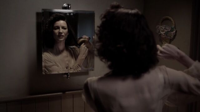 File:S01E01-Screencap11.jpg