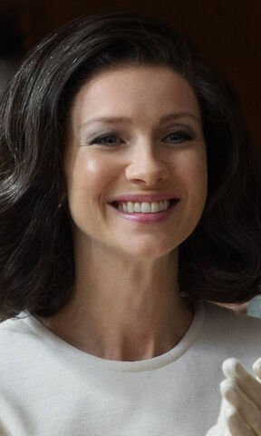 File:1 Claire 648x1080.jpg