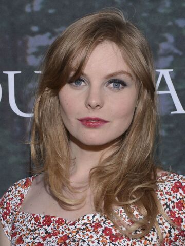 Archivo:Nell-Hudson.jpg
