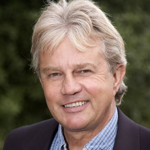 Archivo:Frazer-Hines.jpg